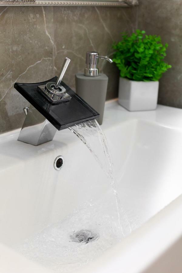 Delux Leopolli Apartments Near Shopping Mall Forum Lviv Ngoại thất bức ảnh